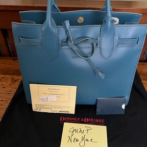 ❤️SOLD❤️ NWT RARE DOONEY & BOURKE MB177 TASSEL BAG FRENCH BLUE